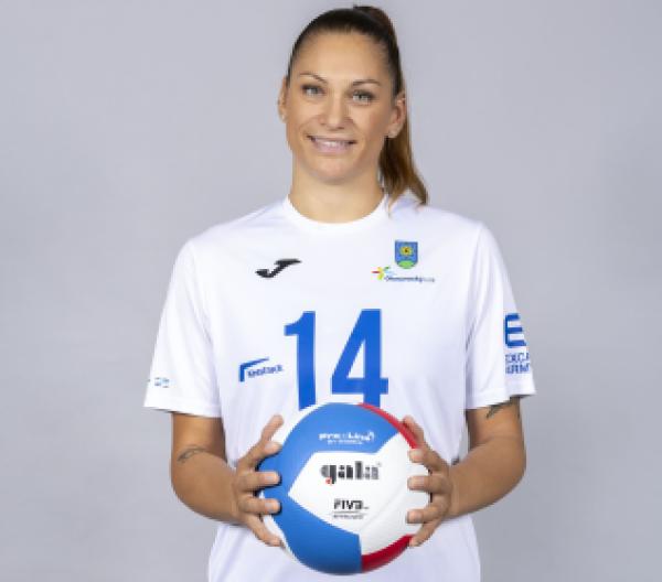 Laura Holubcová: „Jsem ráda, že jsme mohly šternberským fanouškům vrátit vítězstvími jejich skvělou podporu.“