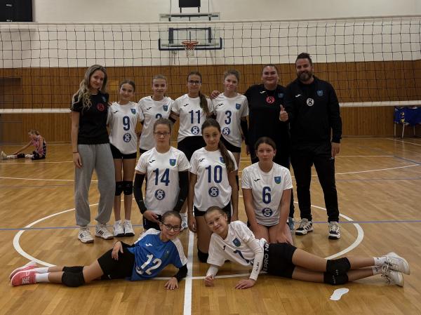 Mladší žačky postupují do elitní skupiny krajského přeboru!