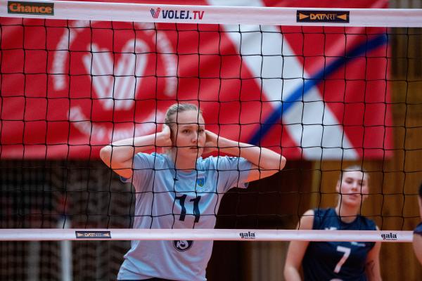 Sokolky padly na palubovce NVC, domácí slavily první výhru